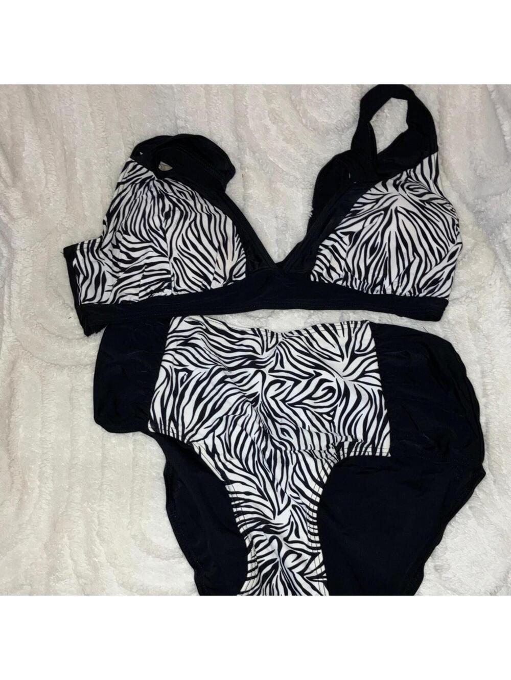 NWOT Nino Aldonatti Sl Zebra Print Women’s Bikini Set